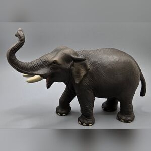 Schleich Germany Elephant Figurine Realistic Appearance Collectible Circa 1997